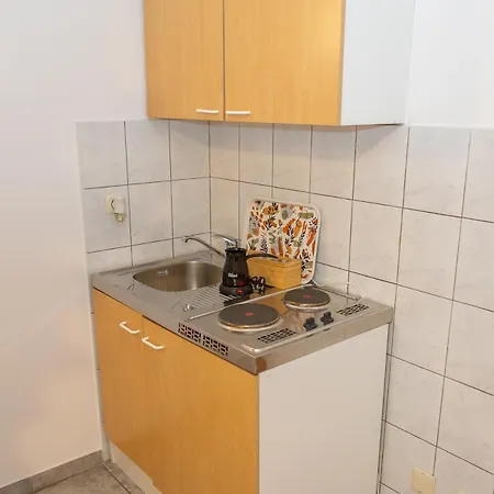 Demadino Aparthotel 3*