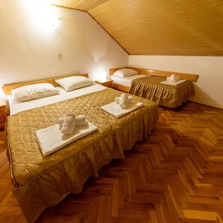 Demadino Aparthotel 3*