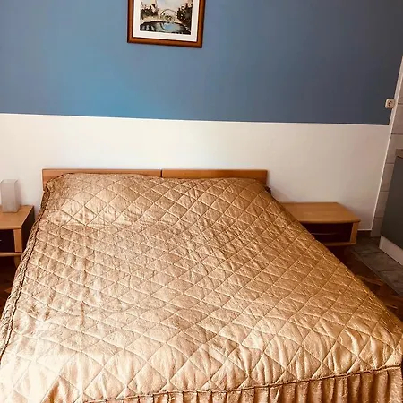Demadino Aparthotel 3*
